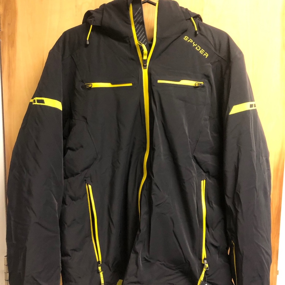 Spyder Outdoor Coat - Size L - Never worn